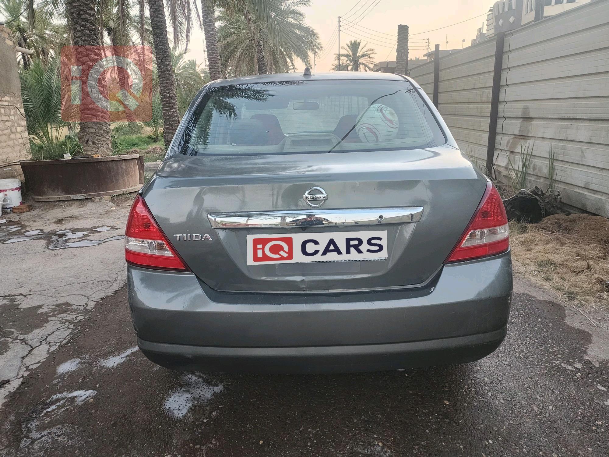 نيسان تيدا